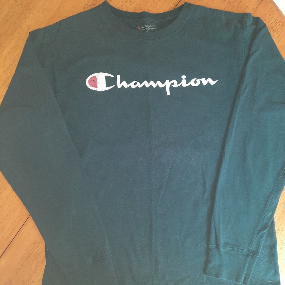 Champion long sleeve tshirt. Size medium,  color black A1A10